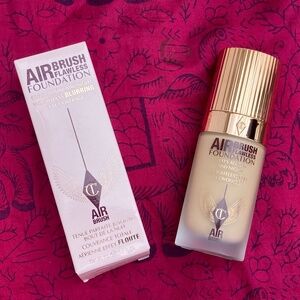 Charlotte Tilbury Airbrush Flawless Matte Foundation in 5 Neutral